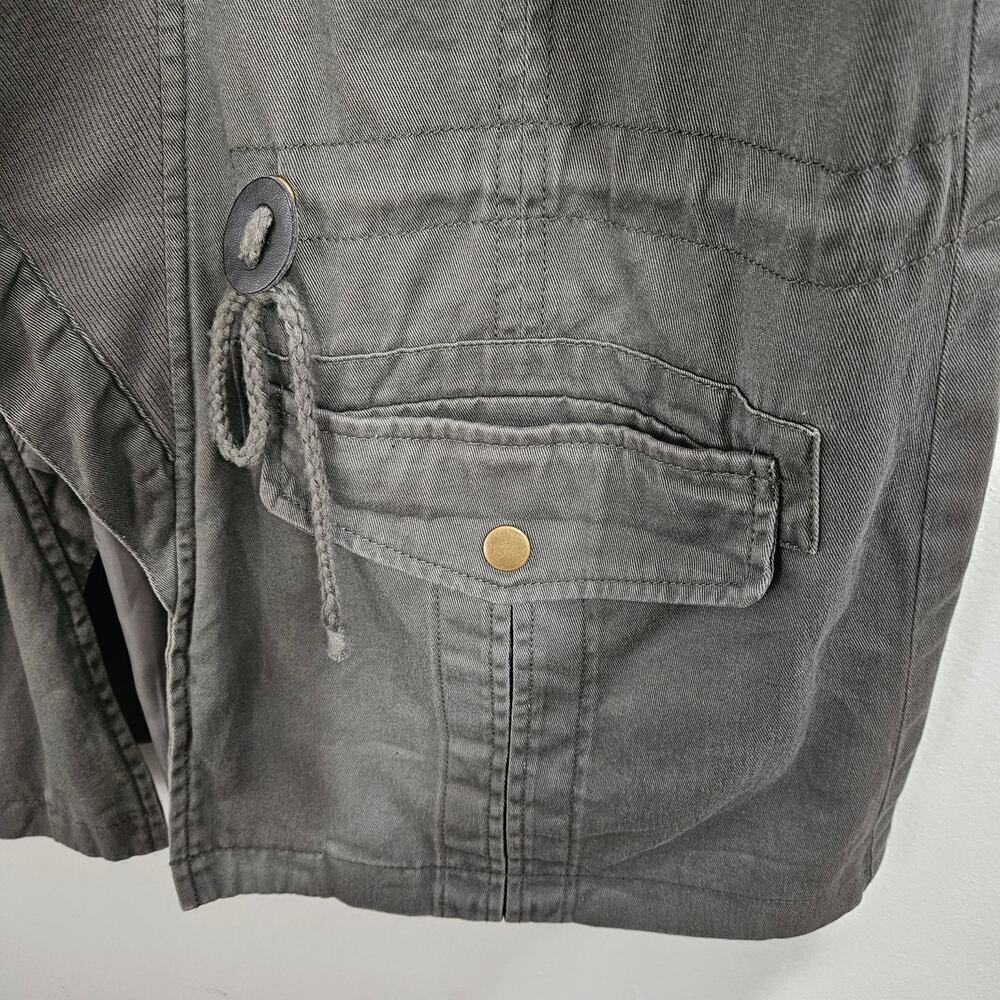 Democracy Army Green Cargo Vest. Women's Size Medium. - Picture 3 of 5